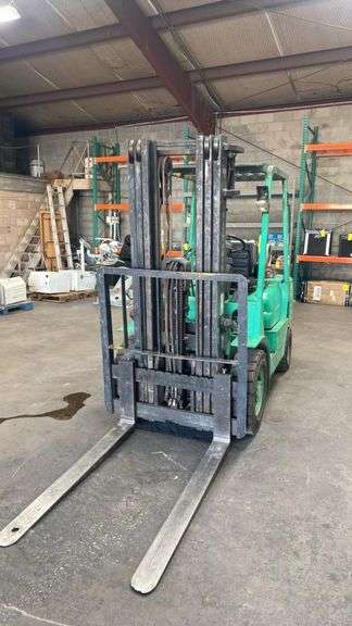 Mitsubishi FG25 Forklift, 5000 lb Capacity, LPG, 3844.9 Hours, Serial AF17B-33357, lift turns over but will not start. condition unknown
