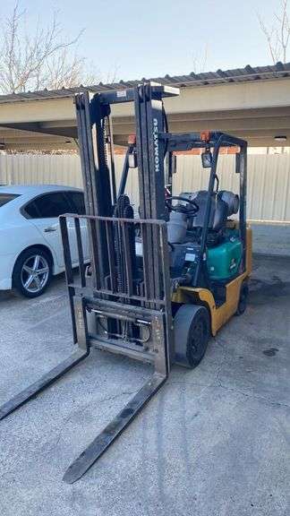 Komatsu FG25ST-14 LPG Forklift, 5000 lbs Capacity, 2378 Hours, Serial: 592480A