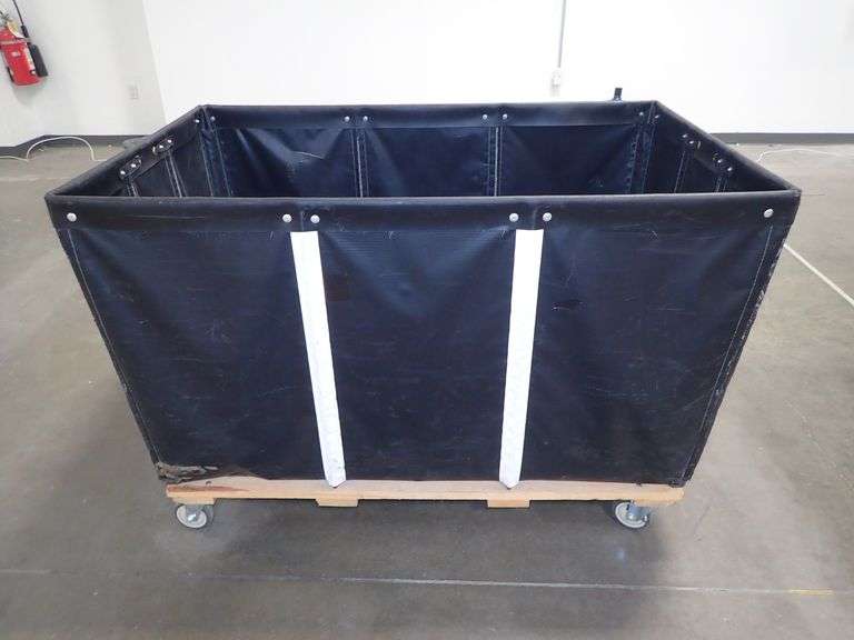 U-Line Vinyl Basket Truck Model H-2099, 24 Bushel