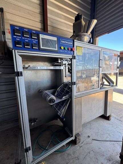 Shantou Dachuan Vertical Form Fill Seal Machine with Siemens Touch Interface, Dual Motor System