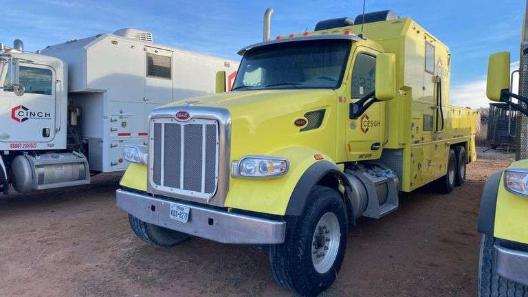 2019 Peterbilt Wireline Truck, Diesel, VIN 1NPCL40X1KD273154
