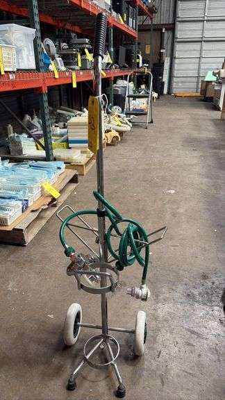 Medical Oxygen Cylinder Cart, 2 Wheels, Manual Regulator, 0-3000 PSI Gauge