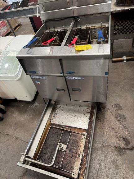 Pitco SSH55R Solstice Supreme Natural Gas Double Deep Fryer, 2x50lb, 200K BTU, 115V, NSF, S/N G22FD087672