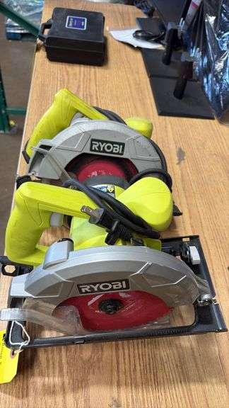 Ryobi CSB125 Circular Saw 7-1/4" 13A Corded 5000 RPM.