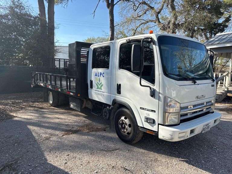2013 Isuzu NPR HD Crew Cab Flatbed Diesel Truck 18ft Bed VIN: JALC4J160D7000702