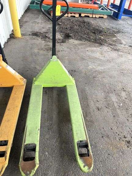 Manual Pallet Jack,Green, 5,500 lbs capacity