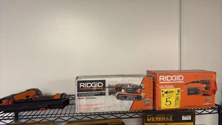 Ridgid 15-GA Angled Finish Nailer | R26011 5-in Random Orbit Sander | R2740 3x18 Belt Sander, condition known