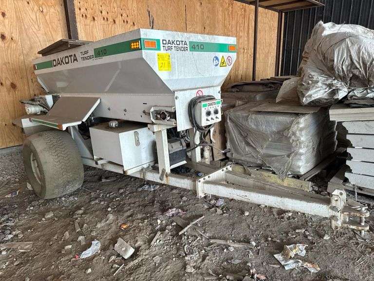 Dakota 410 Turf Tender, Honda GX340 Engine, 2 Cubic Yard Capacity, 30 ft Spreading Width