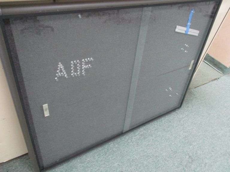 (PREOWNED) 4' X 3' DOUBLE GLASS DOOR TACK BOARD WITH MOUNT