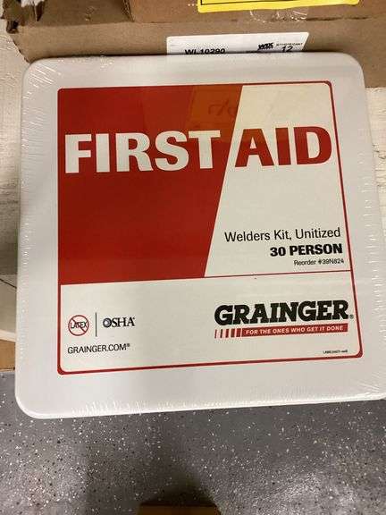 FIRST AID WELDERS KIT, UNITIZED 30 PERSON - 54577 (sold 6x the money)