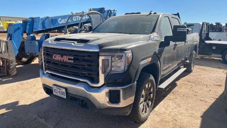 2023 GMC Sierra 2500HD, Duramax 6.6L, Crew Cab, 4WD, 98,940 Miles VIN 1GT49LEY7PF163324