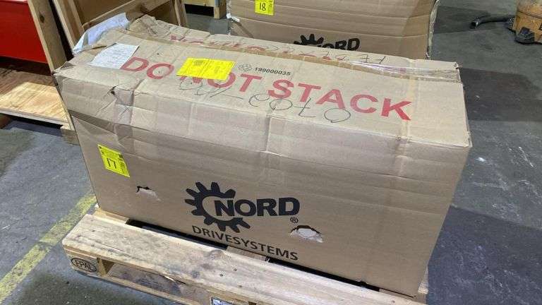 Nord SK92772.1V Helical-Bevel Gearmotor, N210TCK-132SP/4, 213TC Frame, 15 HP, w/Brake, S/N 58112353