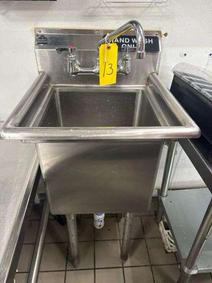 Advance Tabco FE-1-1515 NSF Stainless Steel Hand Wash Sink 1 Compartment 15x15x12 Freestanding
