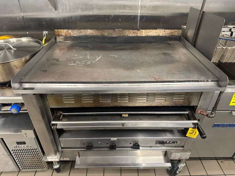 Vulcan 44" Commercial Gas Griddle with Oven Base – Stainless, Casters, 120,000 BTU