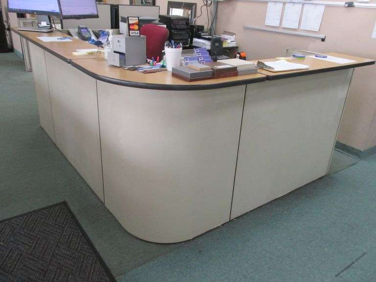 HERMAN MILLER RECEPTION UNIT APPROX. 8' X 10' X 42" HIGH, INCLUDES (2) CASH DRAWERS, FILE DRAWER, SUPPLY DRAWER, ADJUSTABLE WORK SURFACES AND CHAIR, AS SHOWN