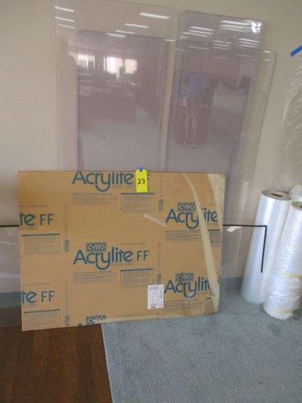 LOT (12 PIECES) ASSORTED ACRYLIC, AS SHOWN
