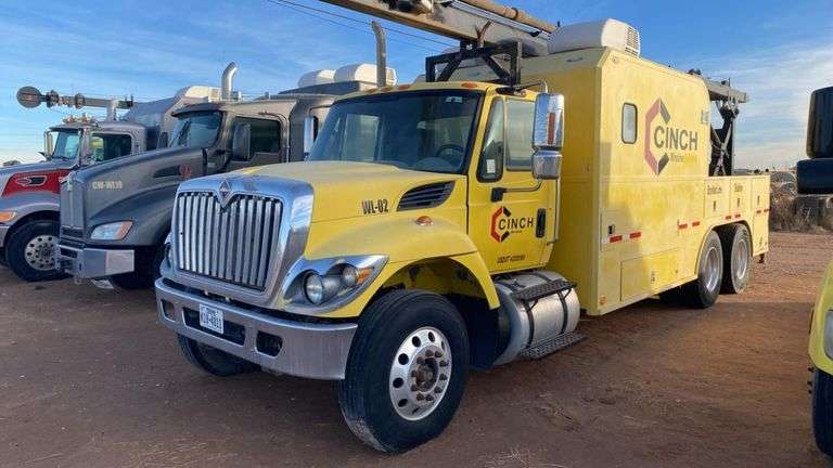 2015 International Navistar 7400 SFA 6X4 Wireline Truck, VIN 3HAWHSTR1FL705258