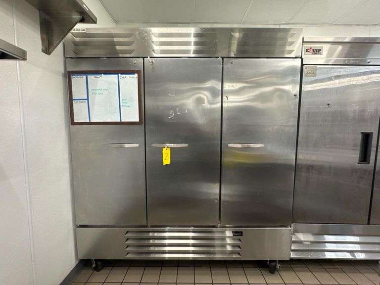 Beverage-Air RB72HC-1S 3-Door Commercial Refrigerator, 72 cu.ft, R290, 115V, ENERGY STAR