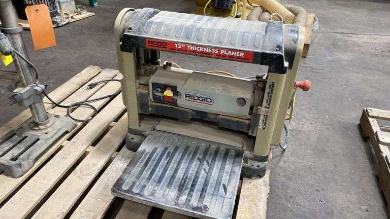 Ridgid 13" Thickness Planer TP1300, Benchtop, 15A 2HP Motor, Snipe Reduction, Sure-Cut, 120V