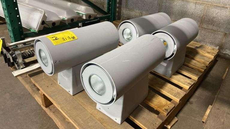 Commercial LED Cylinder Wall Light Fixtures, 4000K, Silver, 120-277V, Aluminum Housing