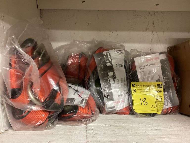 A-SAFE FALL PROTECTION SAFETY HARNESS LARGE - FP700 (SOLD 5X THE MONEY)