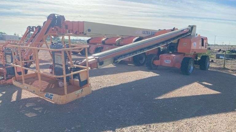 JLG 800S Telescopic Boom Lift, 80ft Platform Height, 2013, 45% Gradability