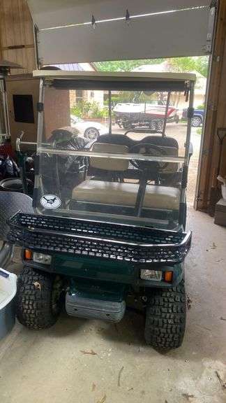 Club Car DS Electric Golf Cart 4-Seater Genesis 250 Rear Seat Green, 1999, Serial AG9902-739302