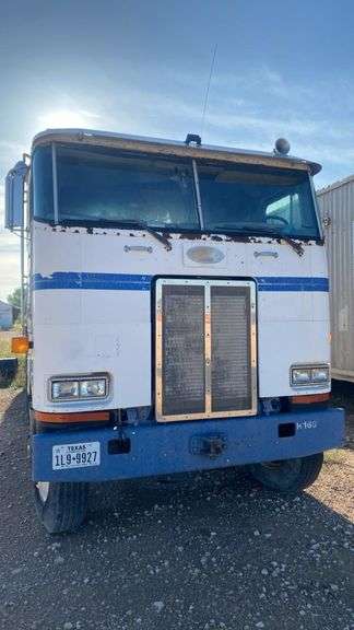 1997 Peterbilt 362 COE Truck Tractor, Cummins N14 Engine, 10-Speed Manual Transmission