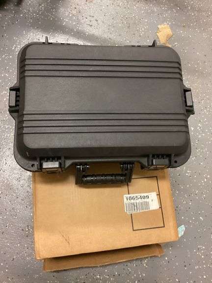 OEM XL CASE BLACK NO FOAM 18"x14"x8" - 1065409 (SOLD 2X THE MONEY)