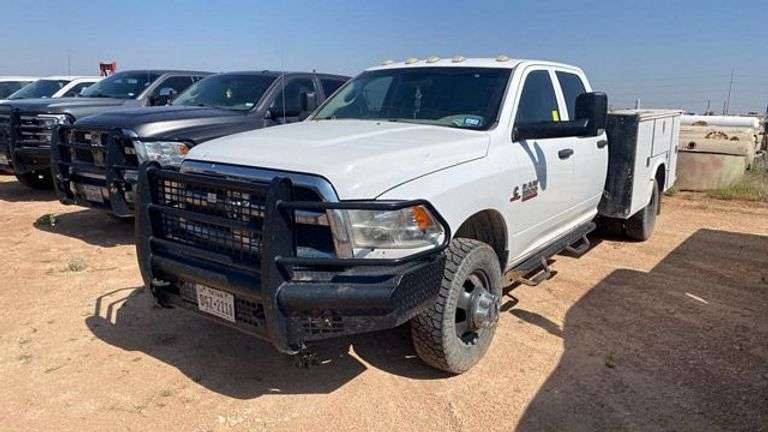 2014 RAM 3500 Crew Cab DRW Utility Body, Cummins Diesel, 308k mi, VIN 3C7WRSCL0EG151539