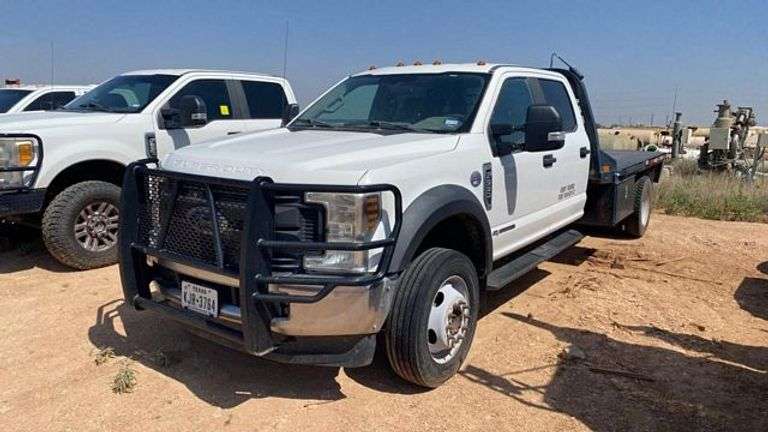 2018 Ford F-550 XL Crew Cab, 6.7L Power Stroke Diesel, 9' Flatbed, 166k mi, DRW, CM Bed