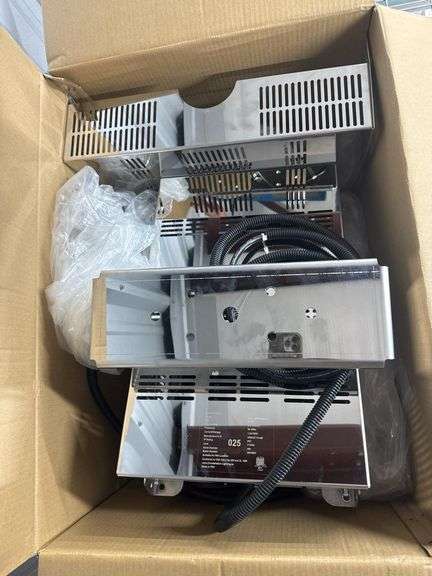 Constellation Lighting Alpha 750W LED Modules, 5700K, IP67, 249-538VAC, 2 Units, New/Boxed