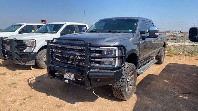 2024 Ford F-250 Super Duty Lariat FX4 6.7L Power Stroke Diesel 4x4 Crew Cab, 81k Miles, VIN: RED74110