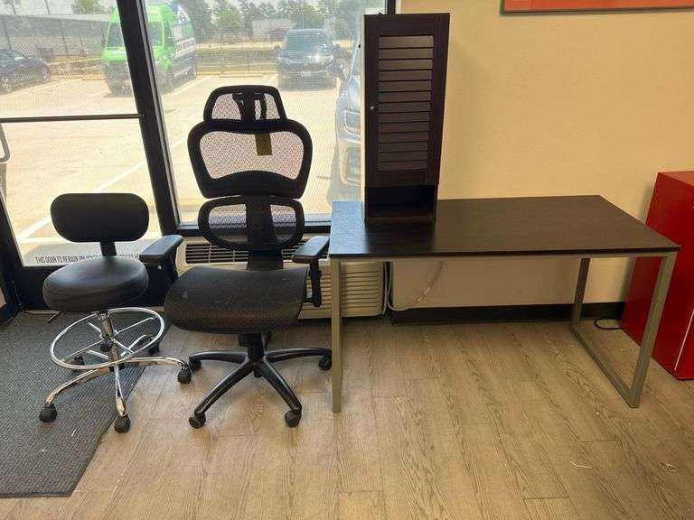 Assorted Office Furniture