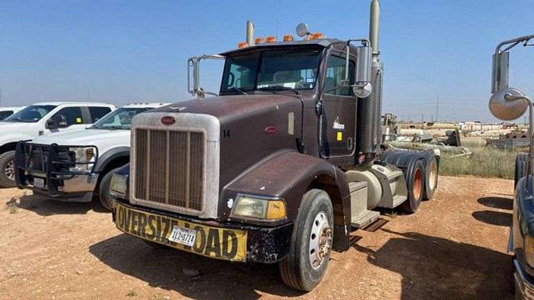 2007 Peterbilt 379, 694,789 Miles, Caterpillar C15 Engine, 13-Speed Manual Transmission