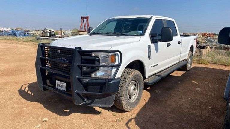 2021 Ford F-250 XL Crew Cab 4x4 6.7L Power Stroke Diesel, 84k Miles, Long Bed, Brush Guard