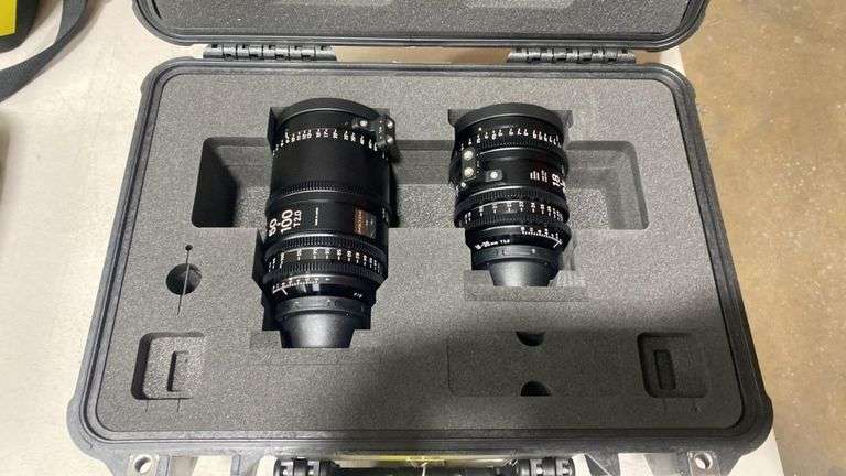 Sigma Cine Zoom Lens Set: 18-35mm T2 & 50-100mm T2, S35, Hard Case, Serial #016