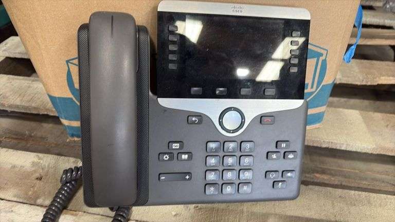 Cisco IP Phone 8841 with Handset and Stand, 5-inch Color Display, 5 Line Keys