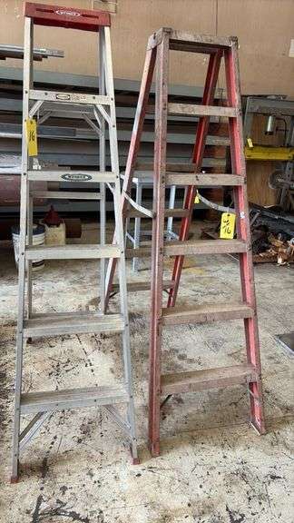 Werner Aluminum 6 ft Step Ladder & Red 6 ft Step Ladder, 5 Steps, 225 lb Capacity