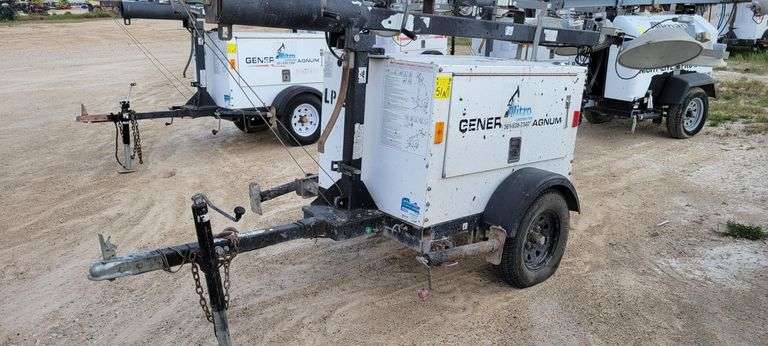 Generac Magnum MLT 3060 Towable Light Tower Generator, 6 kW, 23 ft Mast, 4 x 1050W Lamps