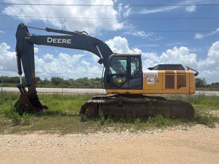 John Deere 290G LC Hydraulic Excavator, 196 HP, 64,367 lbs, Serial 1FF290GXTC E705657, No Key Available