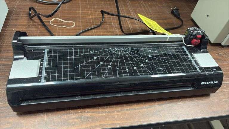 EFICENTLINE A3 Laminator 13in Max Width, Built-In Paper Cutter, 365W, Serial WL25071141