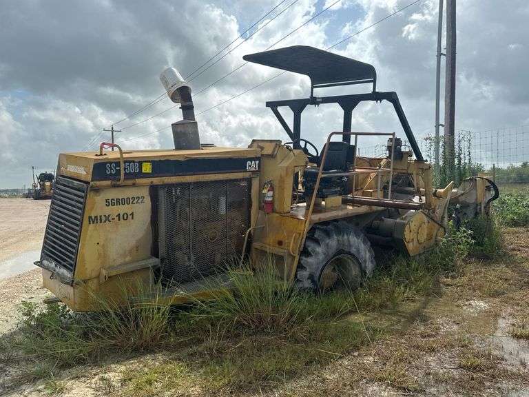 Caterpillar SS-250B Soil Stabilizer 250HP, Open Cab, 96" Mixing Width, S/N 5GR00222