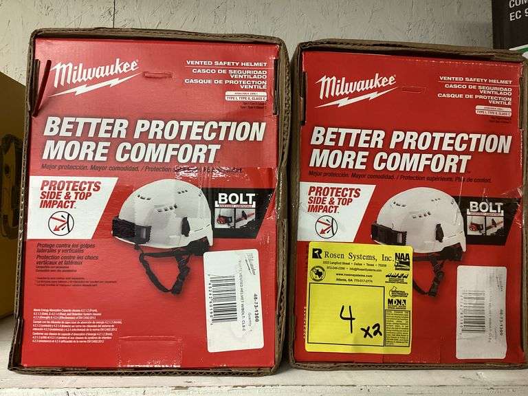 MILWAUKEE VENTED SAFETY HELMET (48-73-1300) (SOLD 2X THE MONEY)