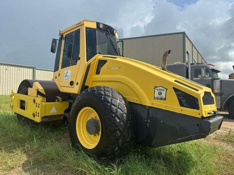 2014 BOMAG BW 211 D-50 Single Drum Vibratory Roller, 128 hp Deutz Engine, 21,525 lbs Operating Weight