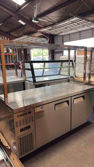 CHINENG CN-XG-8108-LC Undercounter 2-Door Chiller, 480L, 110V, Sneeze Guard, Stainless Steel