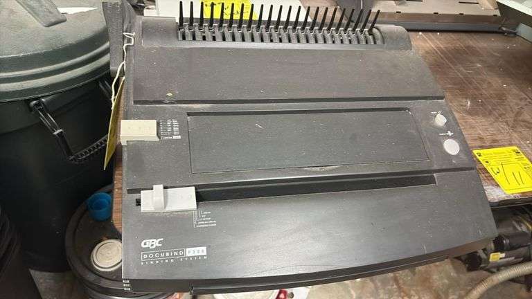 GBC DocuBind P300 Electric Wire Binding System w/ Twin Loop Wire 3:1, Boxes 1/2" & 9/16" Black