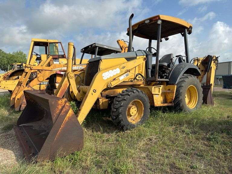 John Deere 310SG Backhoe Loader, 92HP Diesel, 14'3" Dig Depth, Loader & Backhoe Buckets