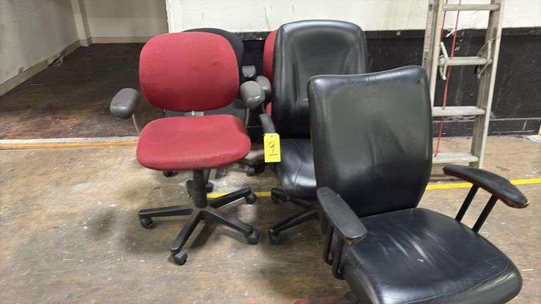 Lot of 5 Office Chairs – 2 Task Cloth, 2 Executive Black Faux Leather, Swivel, Adjustable