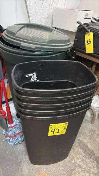 (7) assorted trash cans